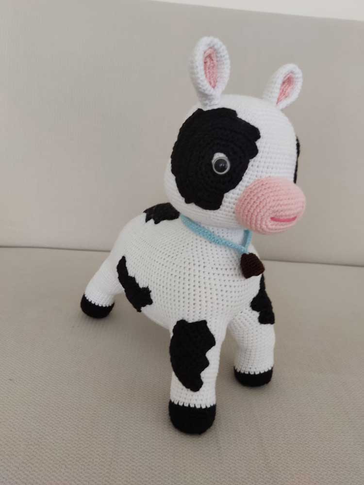 Sevimli Amigurumi Oyuncak Buzağı